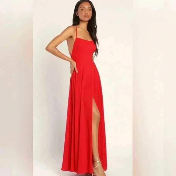 Dreamy Romance red  Backless Maxi Dress - Picture 8 of 12